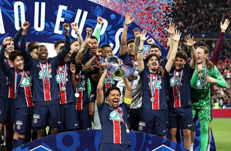 巴黎圣日耳曼：欧冠逆袭，书写新王传奇